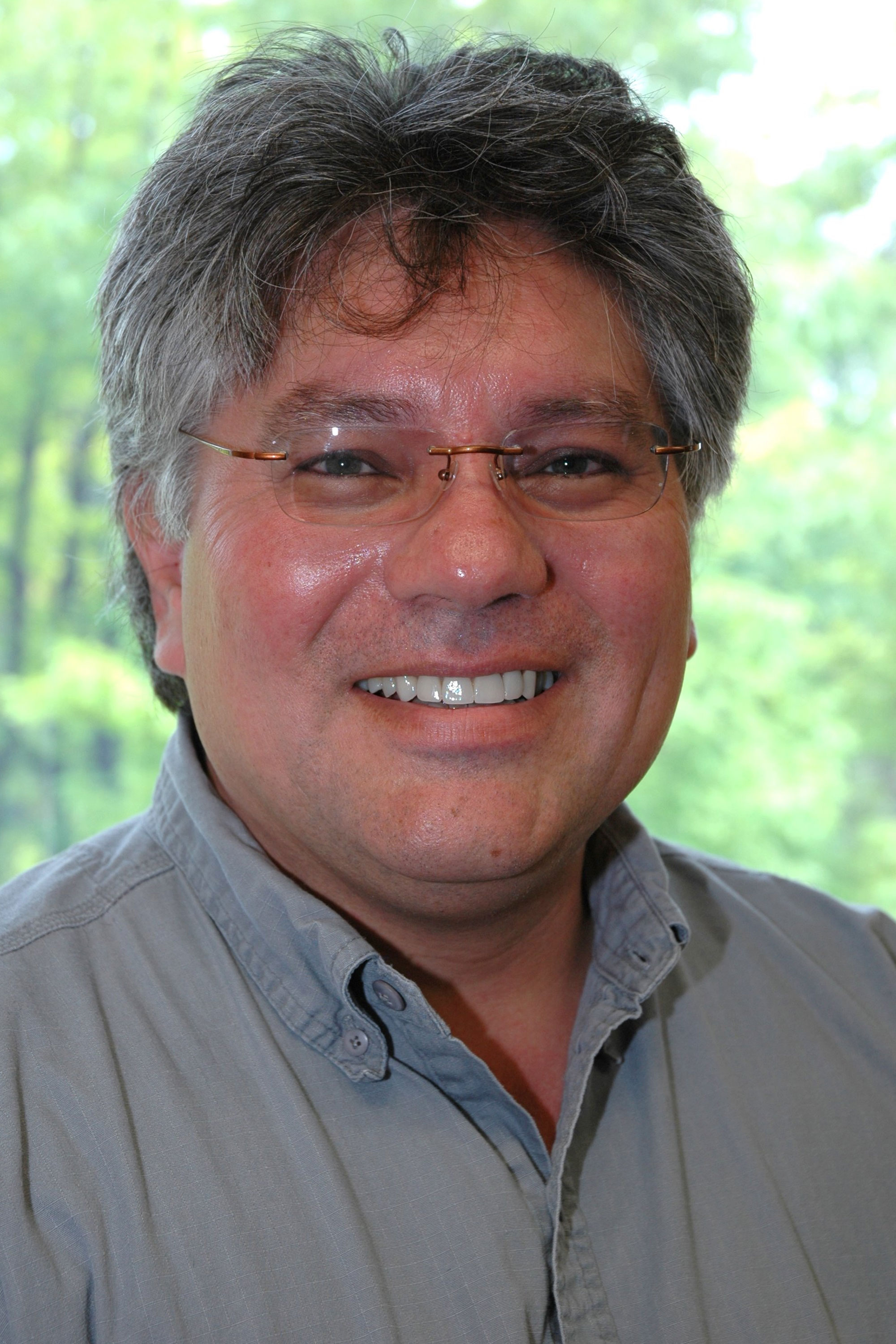 Click for High-Resolution Photo Richard Monette