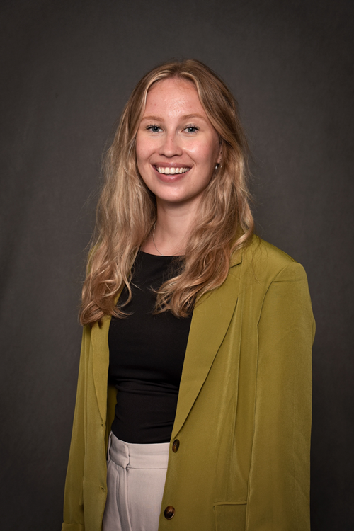 Headshot photo